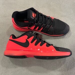Nike Zoom Vapor Tour Tennis Shoe Size 10.5 Mens Hot Lava and Black